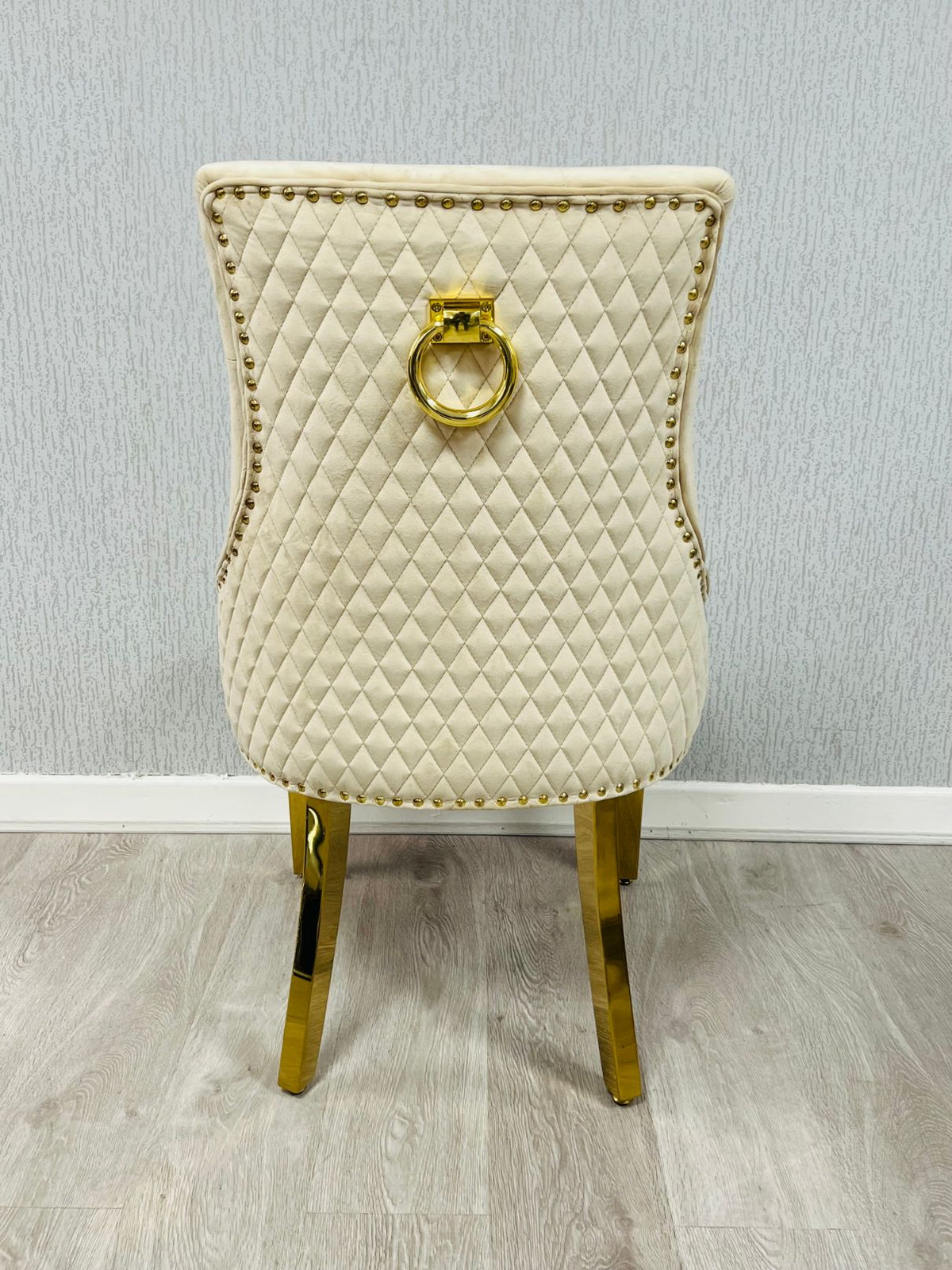 Majestic Ring Knocker Velvet Chair